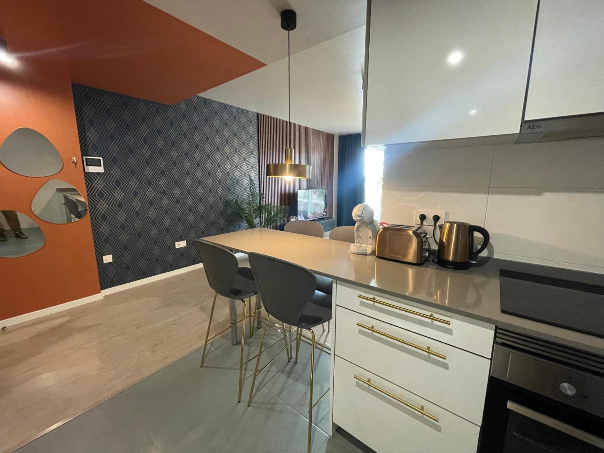 Brand New Apartment With Gym&Rooftop Pool. Marbella Bagian luar foto